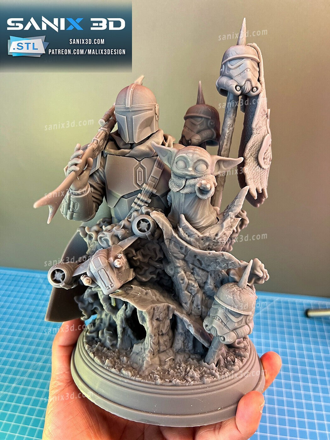 the mandolorian hautuer 22 cm avec la base